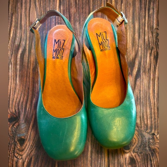 Mix Mooz Steffan - No Box Slight scuff on front Size 37 - Picture 1 of 14